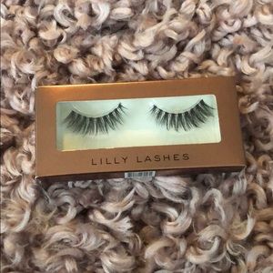 Lilly lashes false lashes brand new